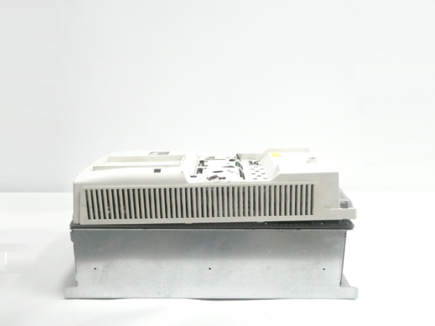 ABB 3HAC023075-001 Precision Control Module for Industrial Applications - Image 2