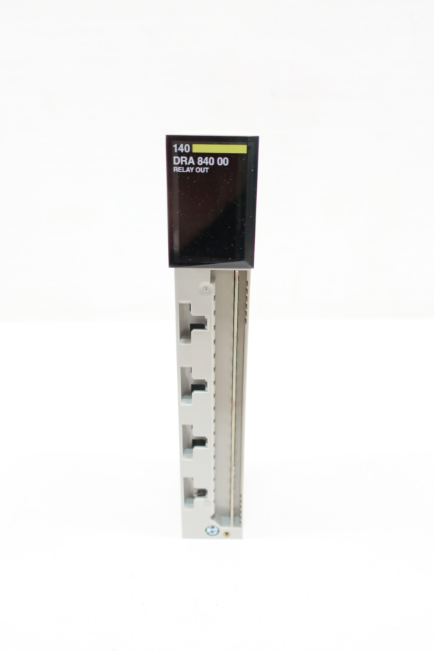 Schneider Electric 140DDI35310C Digital Input Module for Modicon Quantum Systems - Image 2