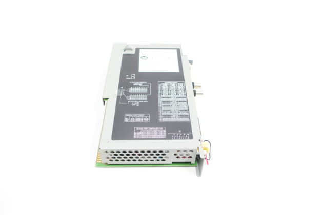 Allen-Bradley 2711P-T15C22D8S HMI Panel Mount Touchscreen Monitor, Industrial Control Solutions - Image 2