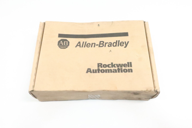 Schneider 440R-N23135 Safety Relay, Industrial Control, Protection Module - Image 2
